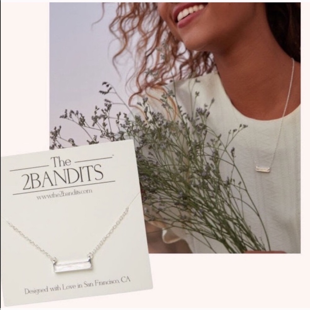 The 2 Bandits Athens Necklace 🆕